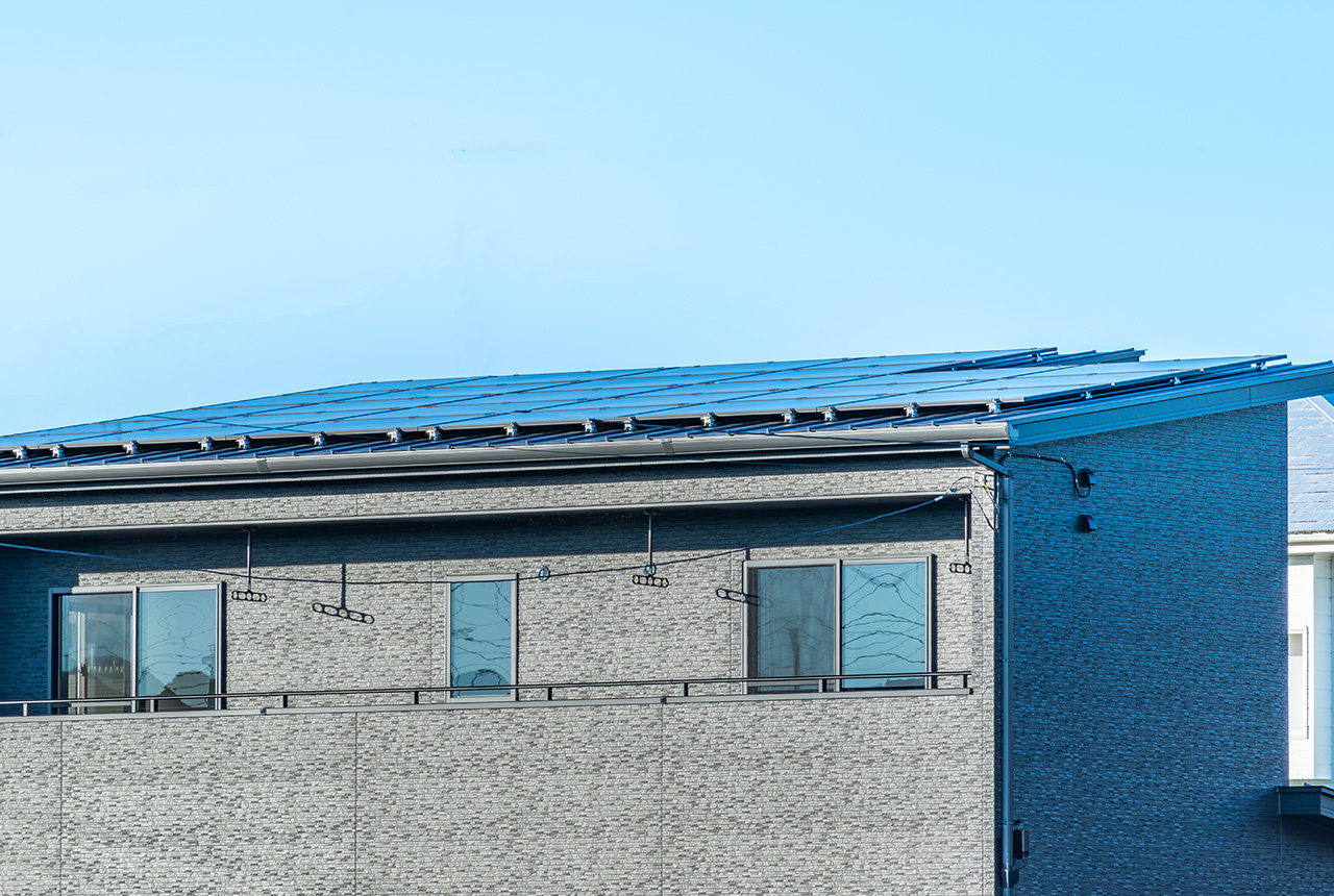 ダイニングとキッチンが繋がる開放的な空間